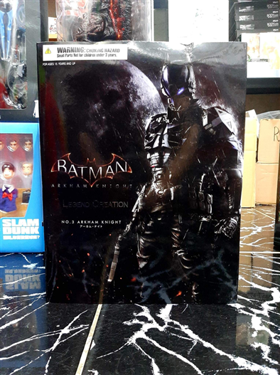 Mua bán PLAY ARTS KAI ARKHAM KNIGHT FAKE